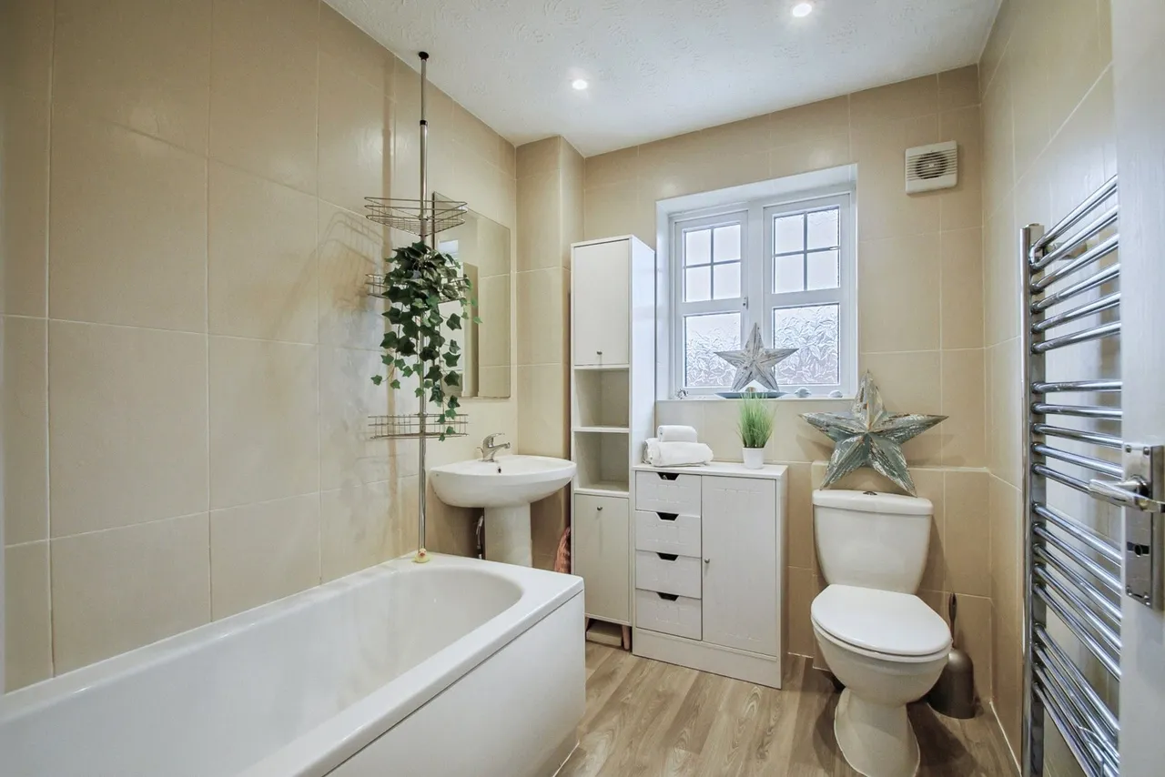 Quarry Pond Road, Worsley, Manchester, Greater Manchester, M28, photo 16
