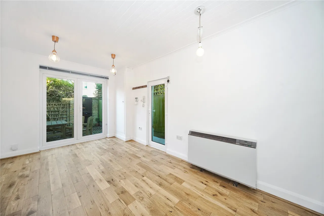 Ouseley Road, London, SW12, photo 2
