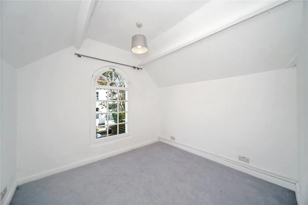 Ouseley Road, London, SW12, photo 5