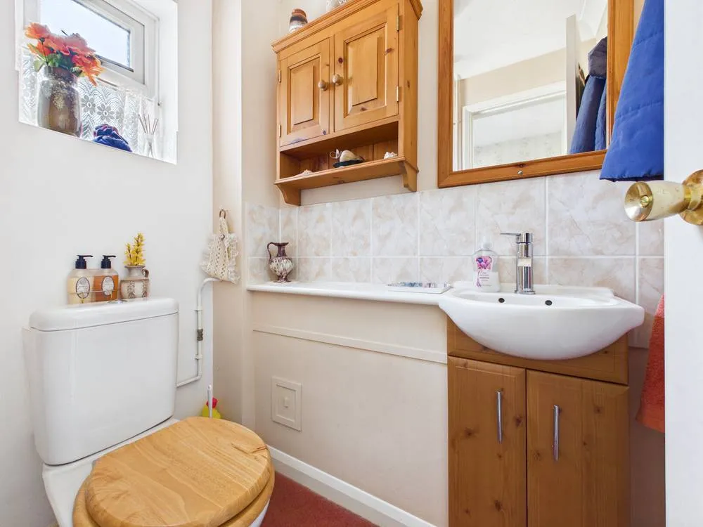 Capel Close, Trimley St. Martin, IP11, photo 5