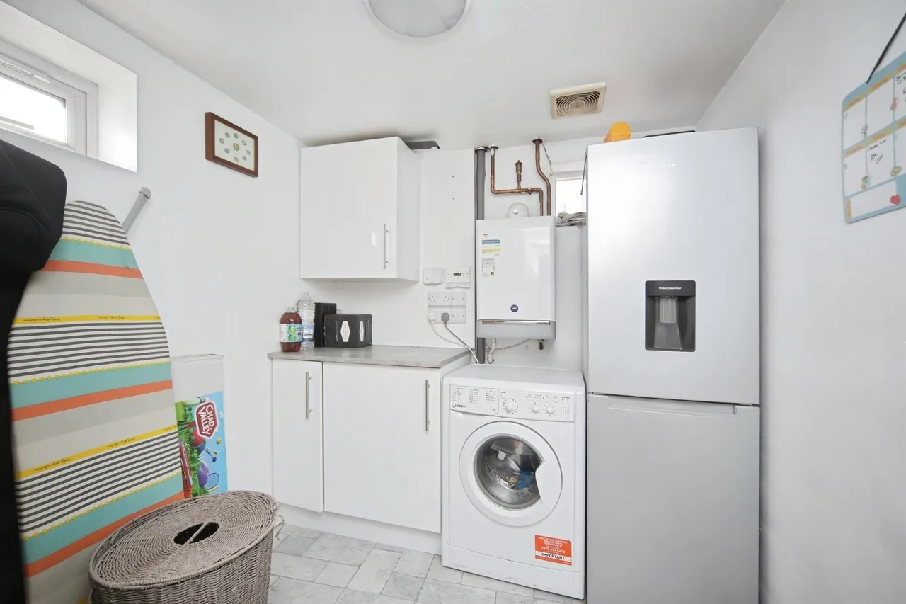 Wilfred Road, Taunton, photo 6