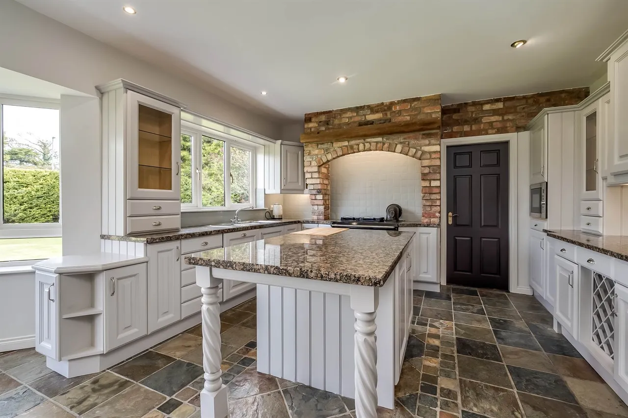 Hillsborough Road, Dromore, BT25, photo 6