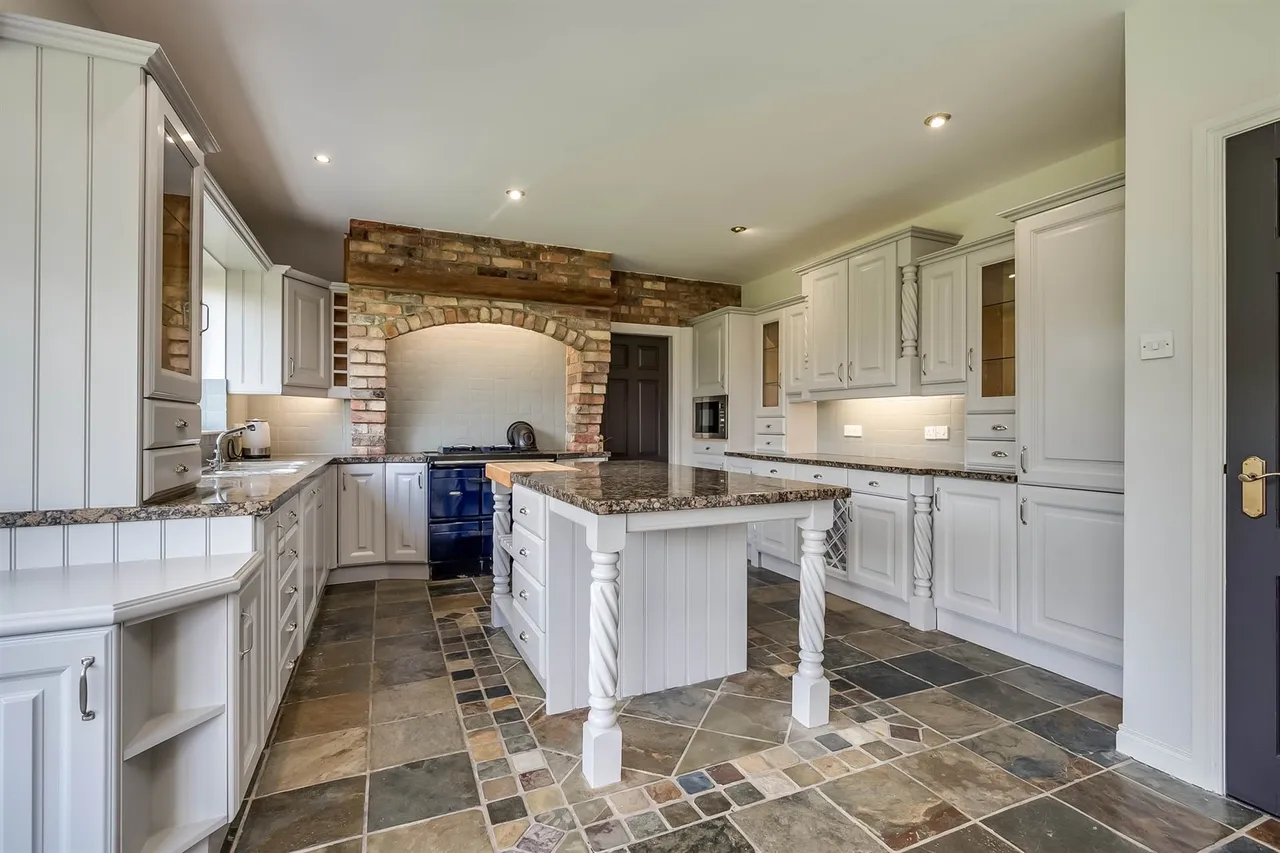 Hillsborough Road, Dromore, BT25, photo 7