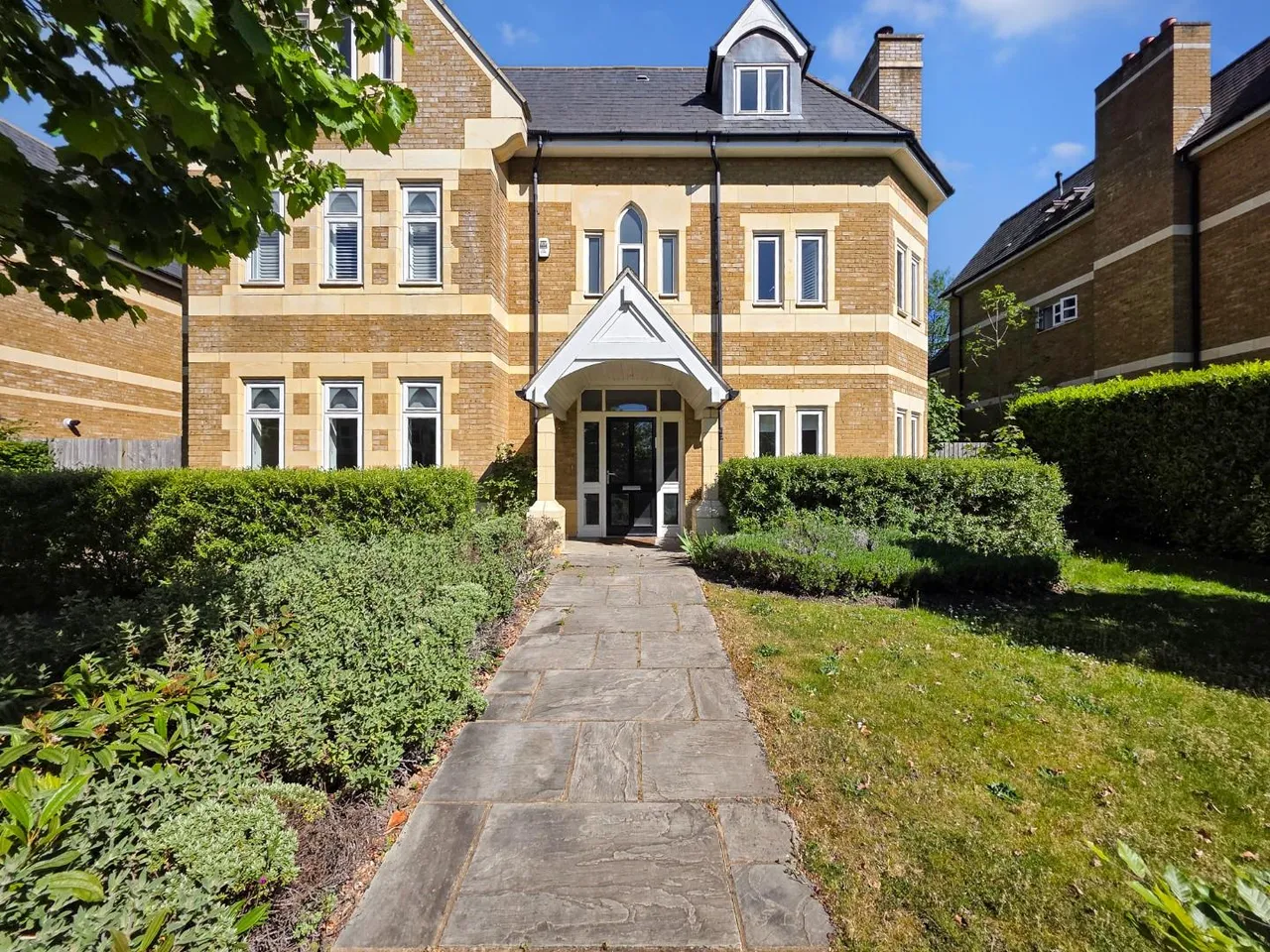 Havanna Drive, London, photo 6