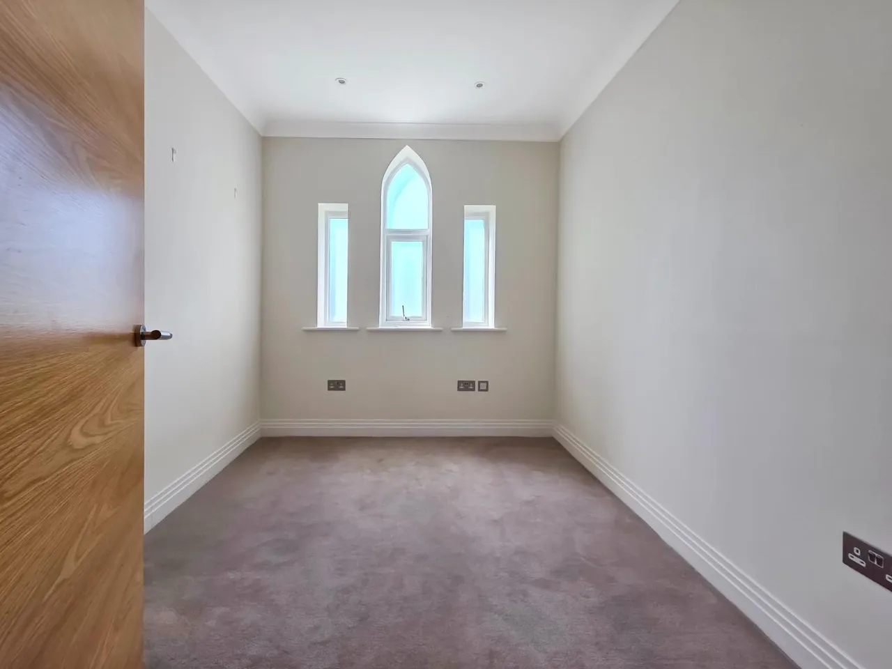 Havanna Drive, London, photo 16