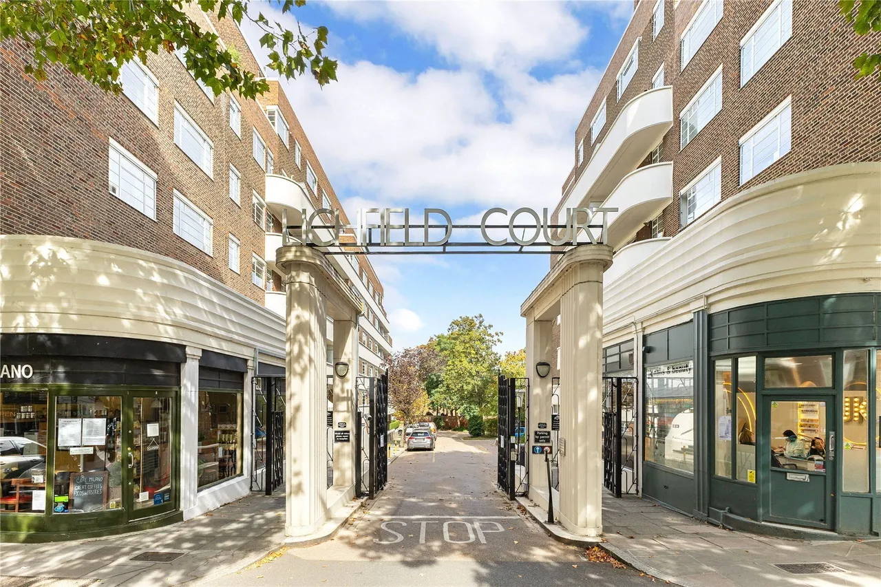 1 bed flat for sale, Sheen Road, Richmond, TW9