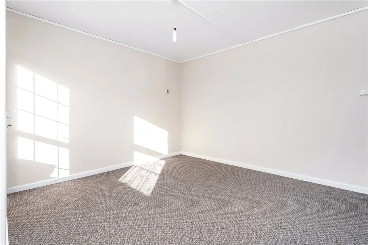 Lordship Road, London, N16, photo 8