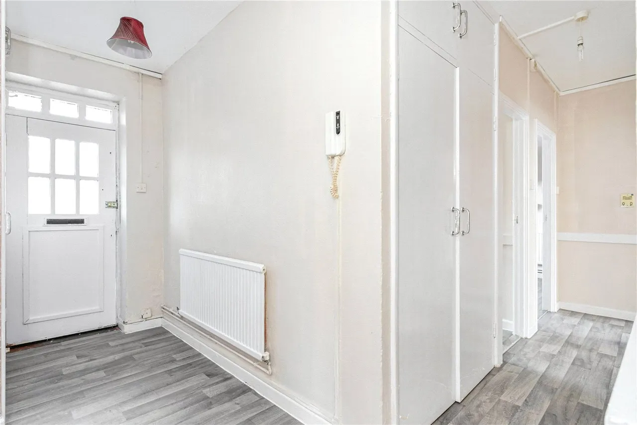 Lordship Road, London, N16, photo 12