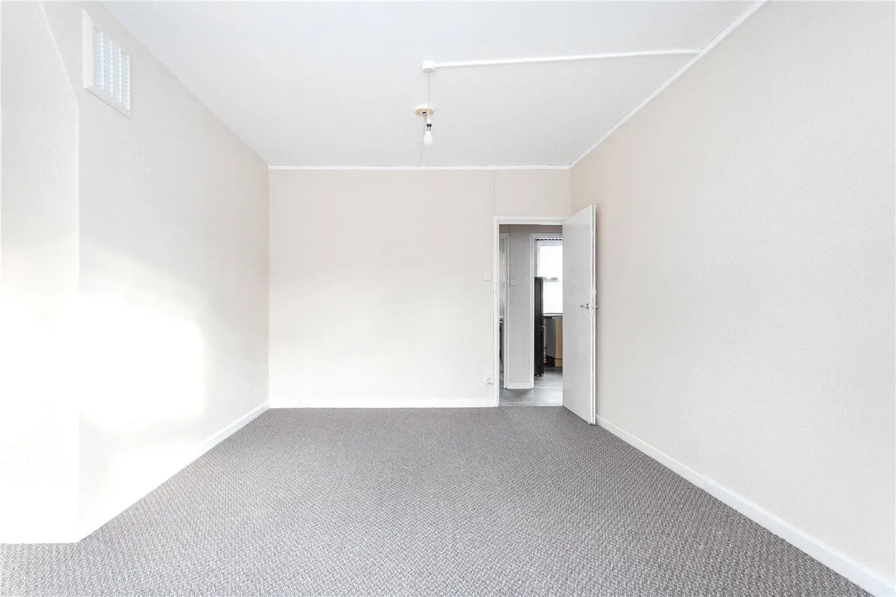 Lordship Road, London, N16, photo 6