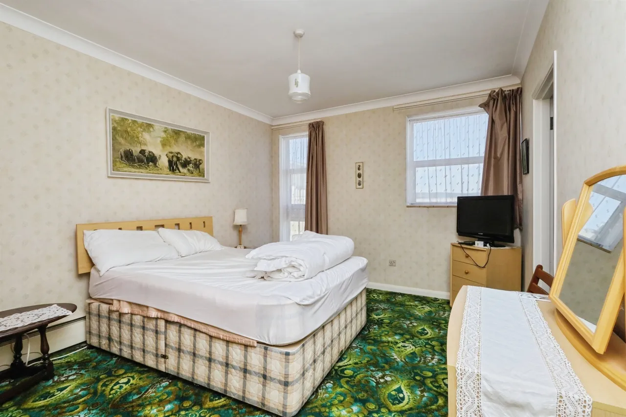 Grand Parade, Eastbourne, BN21, photo 5