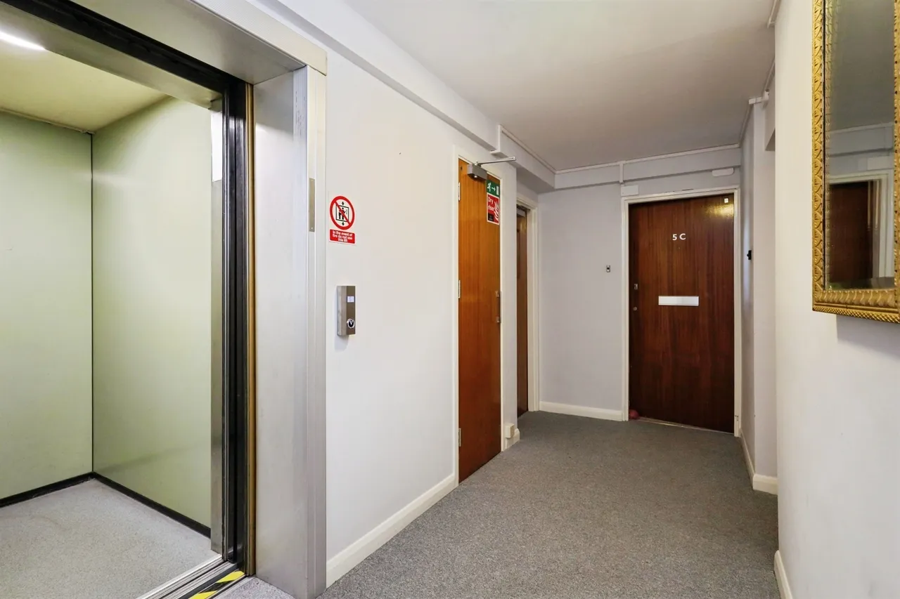 Grand Parade, Eastbourne, BN21, photo 14