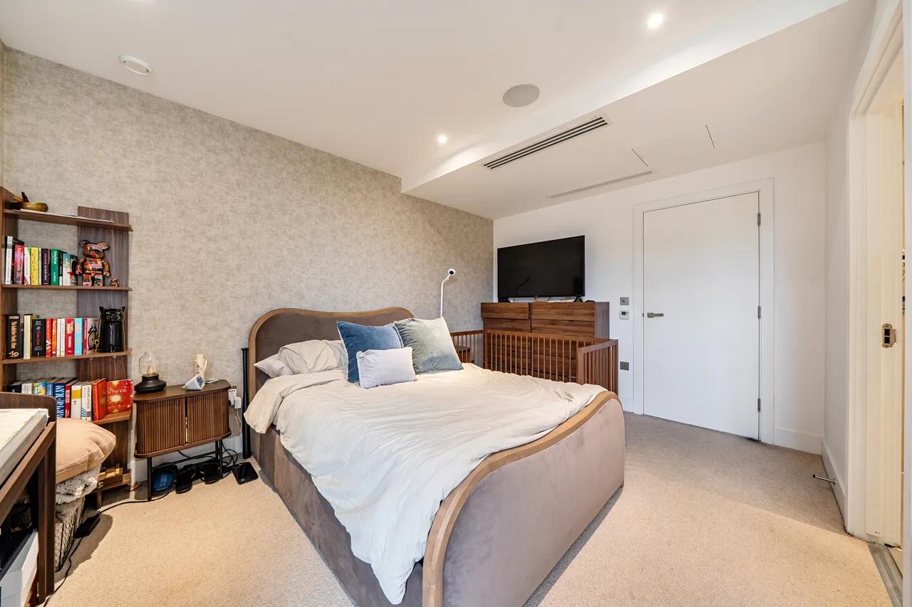 London, SW6, photo 16