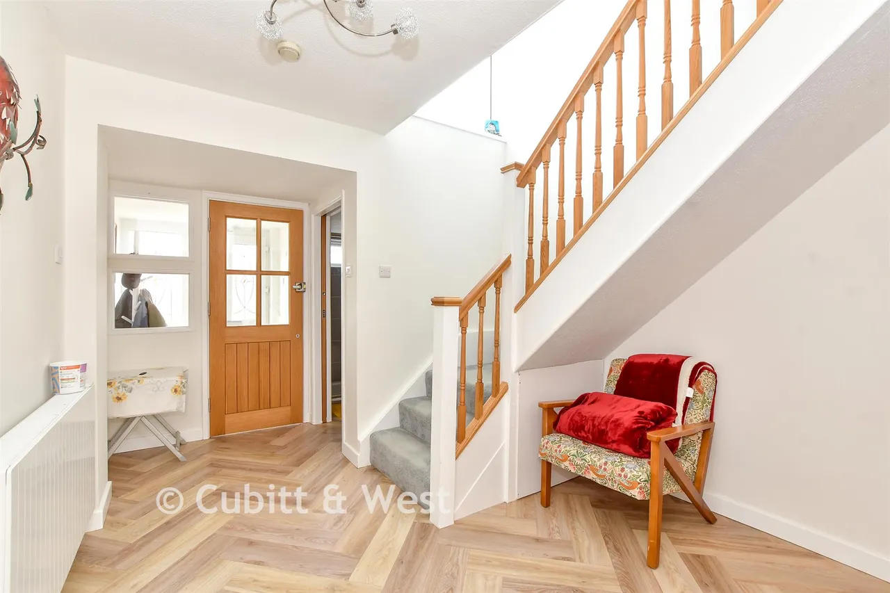 Bramley Close, Waterlooville, PO7, photo 7
