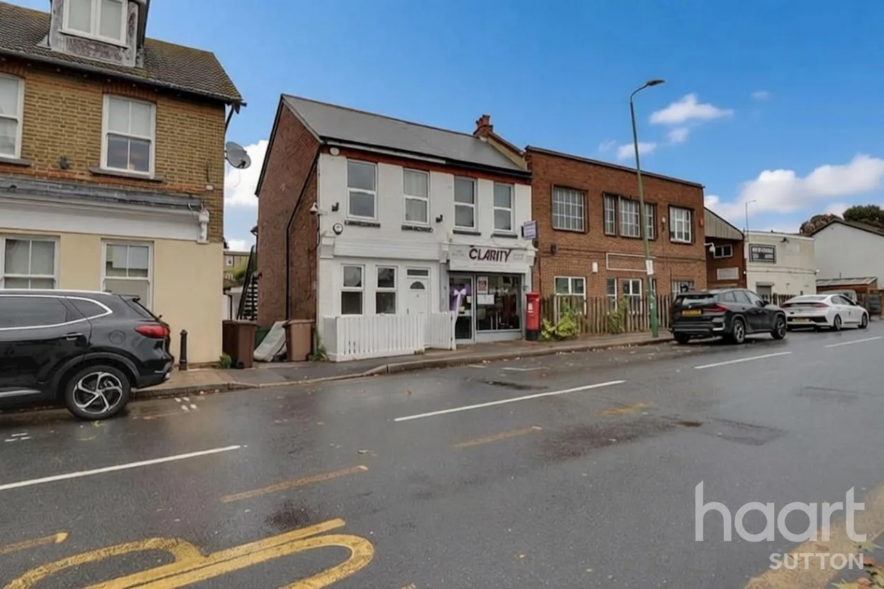 2 bed flat for sale, Lower Road, Sutton, SM1