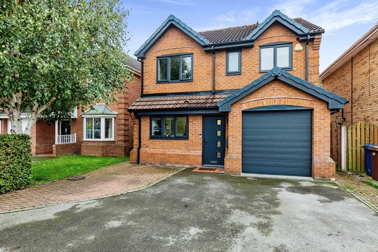 4 bed house for sale — Bellmer Croft, Birdwell, Barnsley