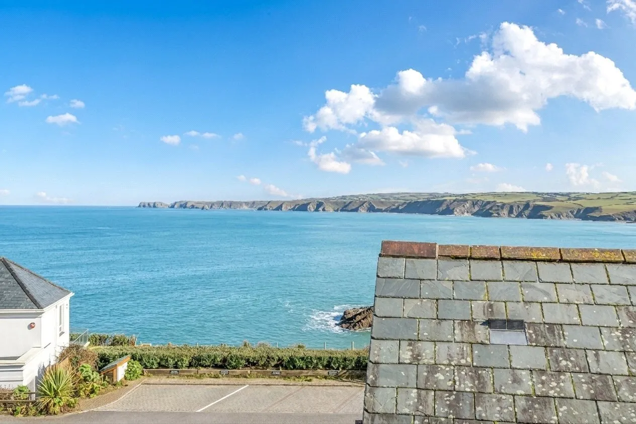 Castle Rock, Port Isaac, PL29, photo 10