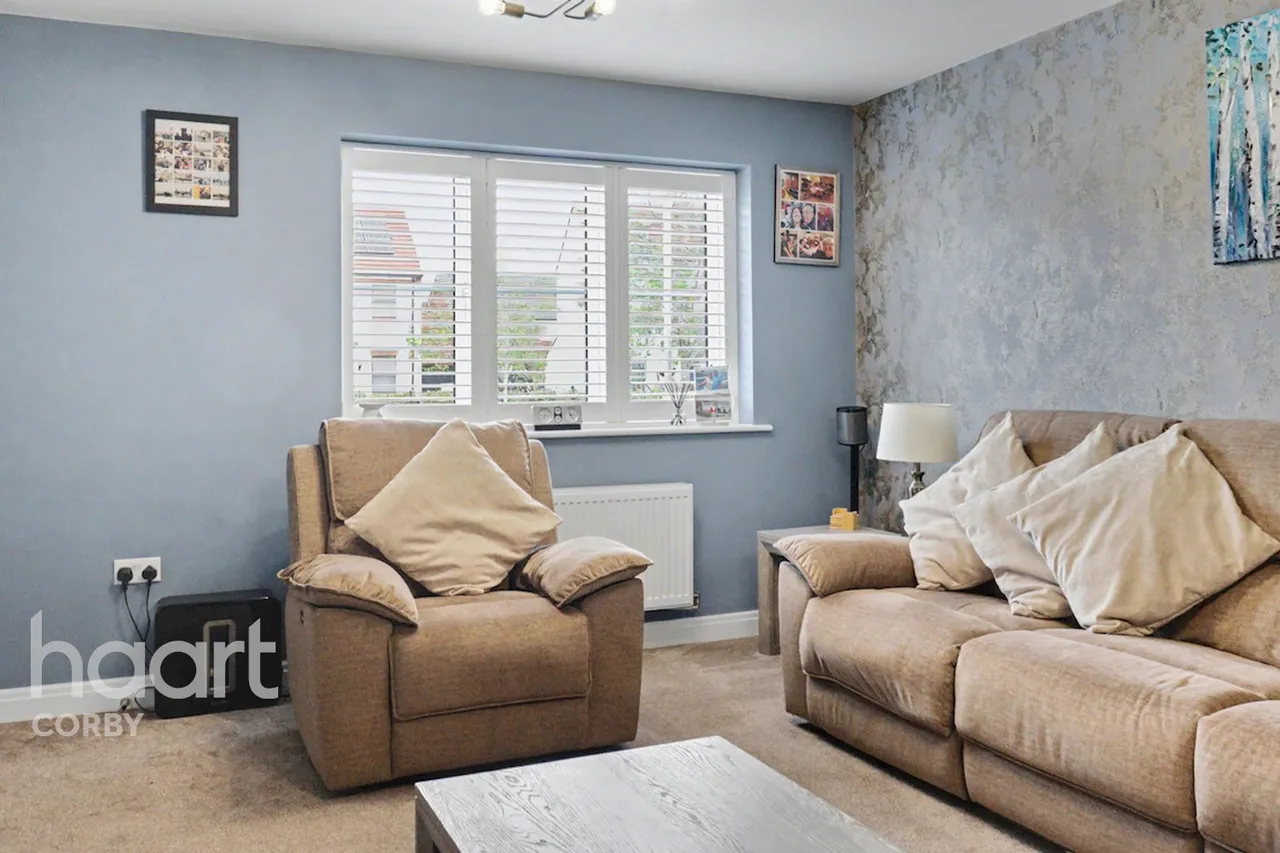 London Road, Corby, NN17, photo 5