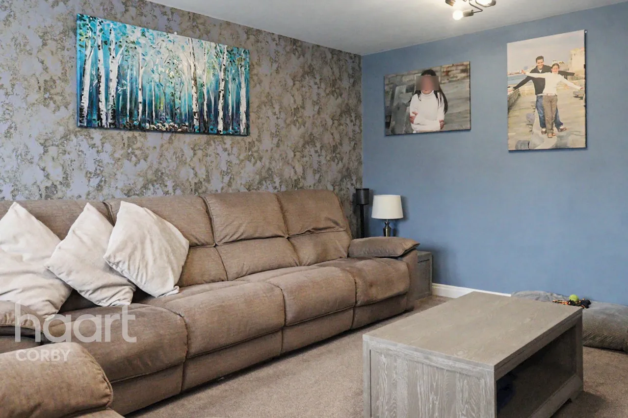 London Road, Corby, NN17, photo 4