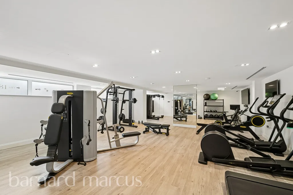 Inglis Way, London, NW7, photo 8