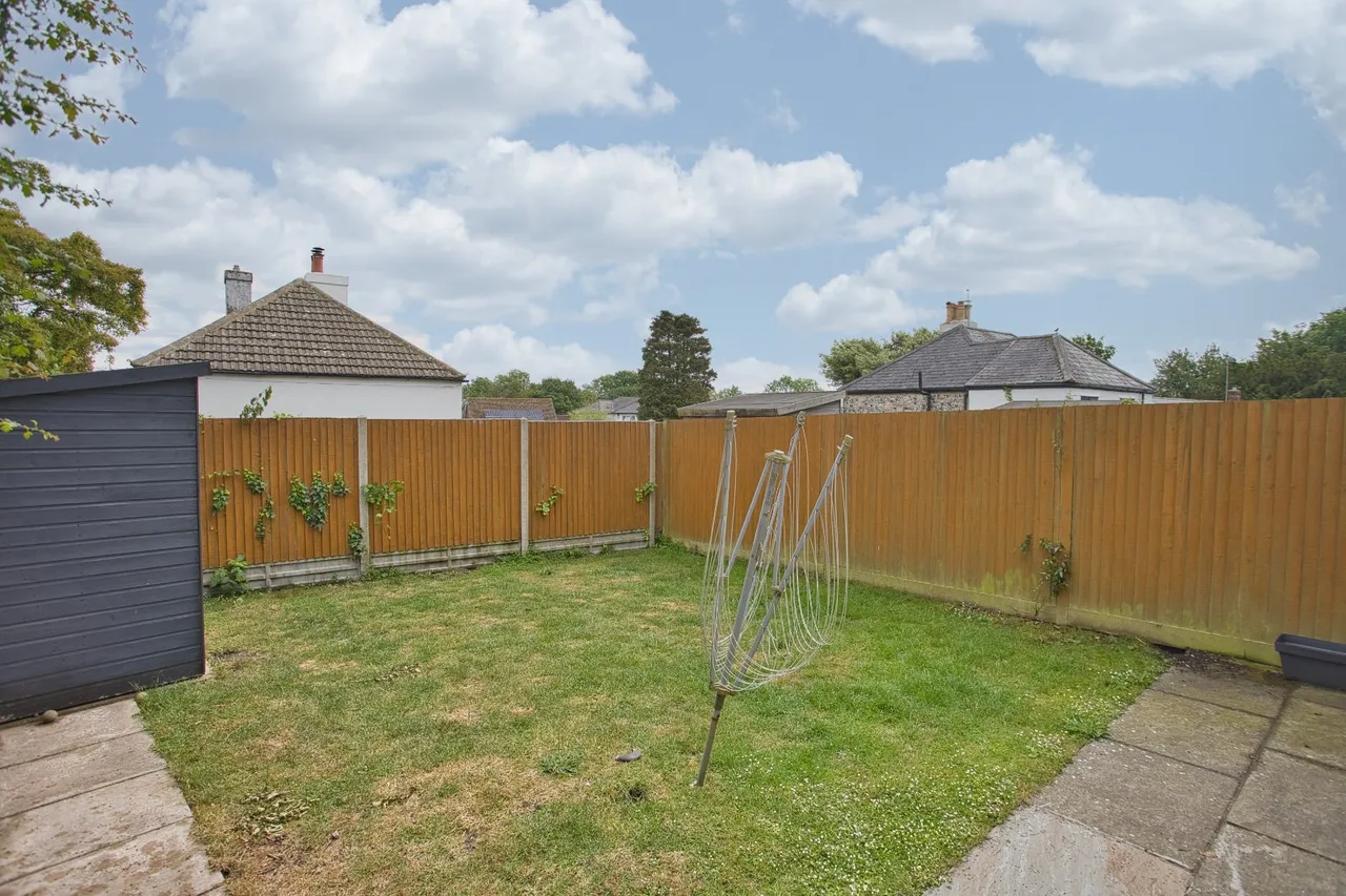 High Street, St. Margarets-at-Cliff, CT15, photo 8