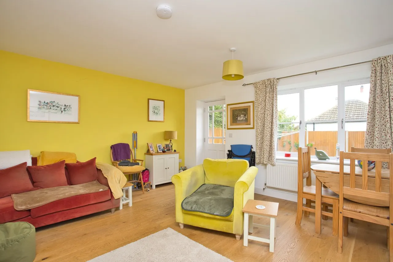 High Street, St. Margarets-at-Cliff, CT15, photo 2