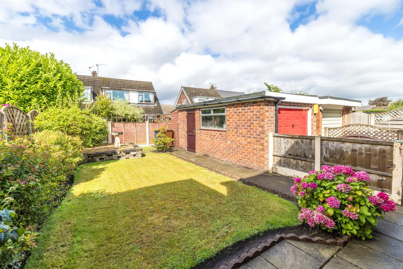 Greenford Close, Wigan, WN5, photo 5