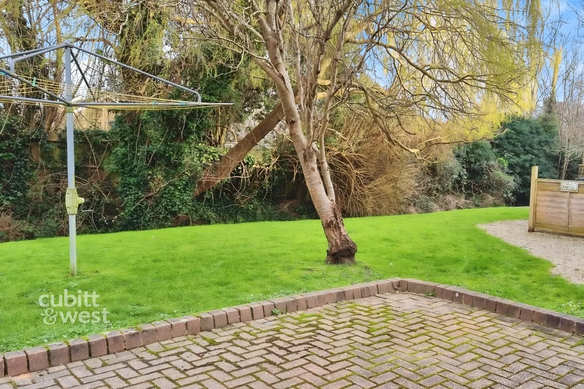 Warren Way, Barnham, PO22, photo 5