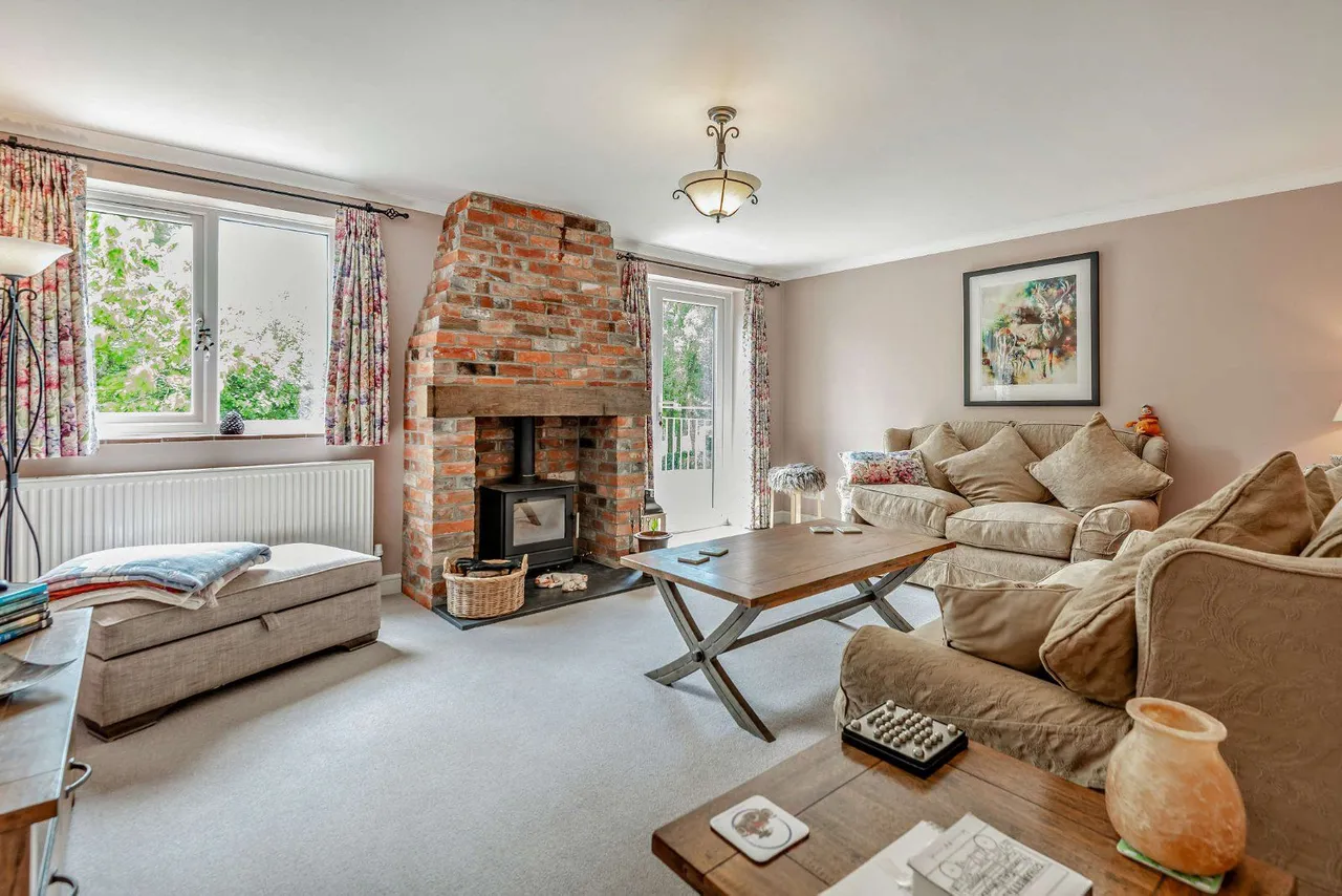 Bishops Green, Newbury, RG20, photo 20