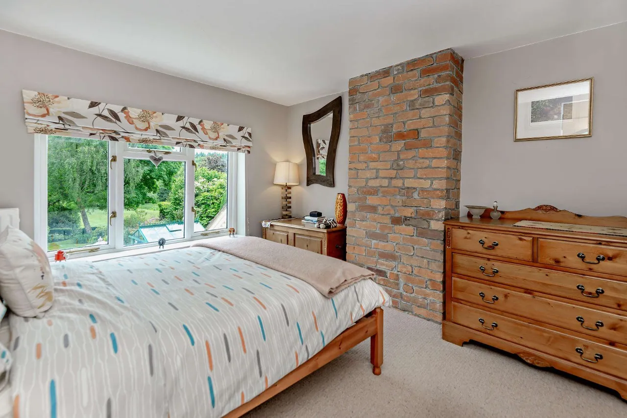 Bishops Green, Newbury, RG20, photo 14