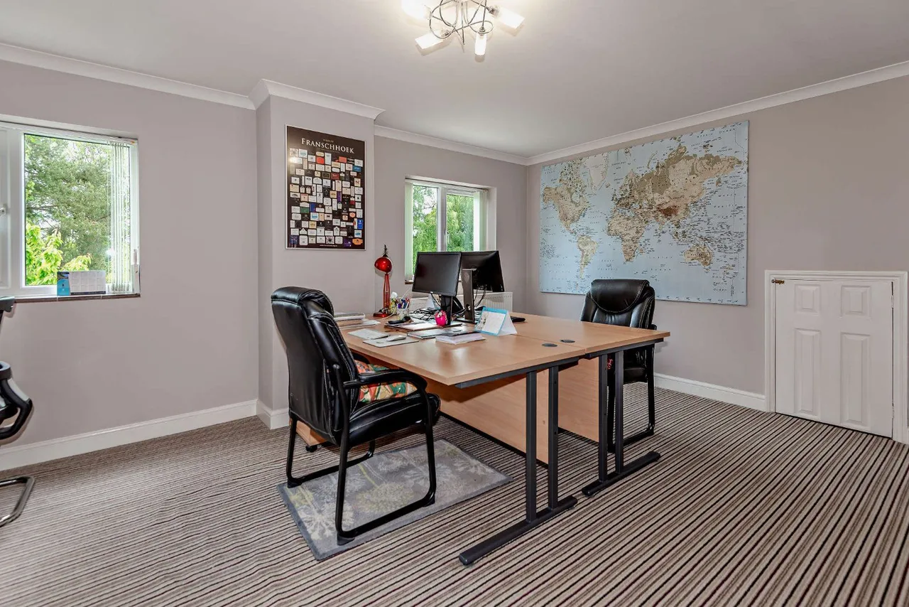 Bishops Green, Newbury, RG20, photo 21