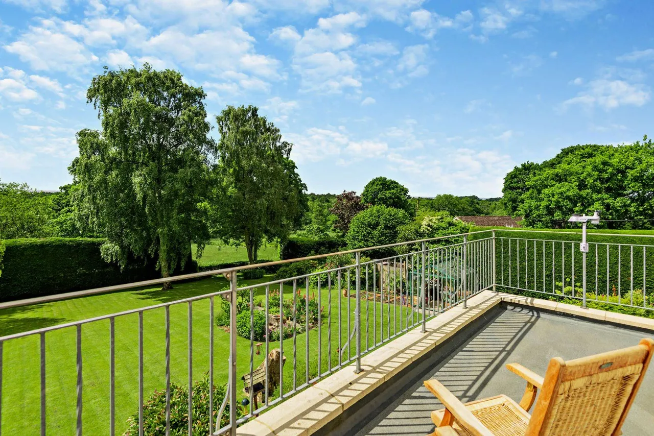 Bishops Green, Newbury, RG20, photo 24