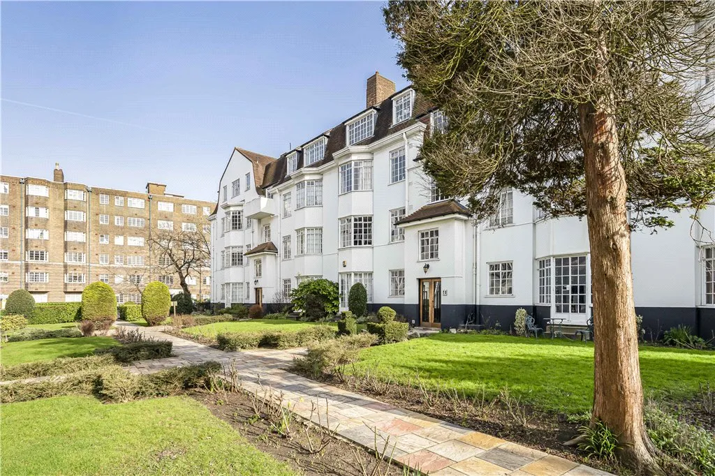 2 bed flat to rent, Streatham Hill, London, SW2