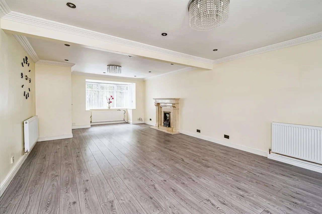 Aintree Way, Dudley, photo 6