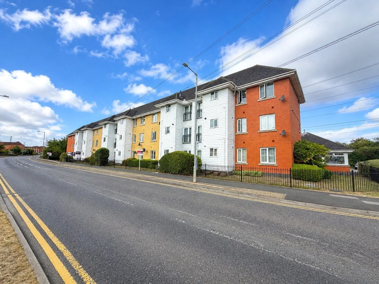 Fleming Road, Chafford Hundred, Grays, Essex, RM16, photo 9