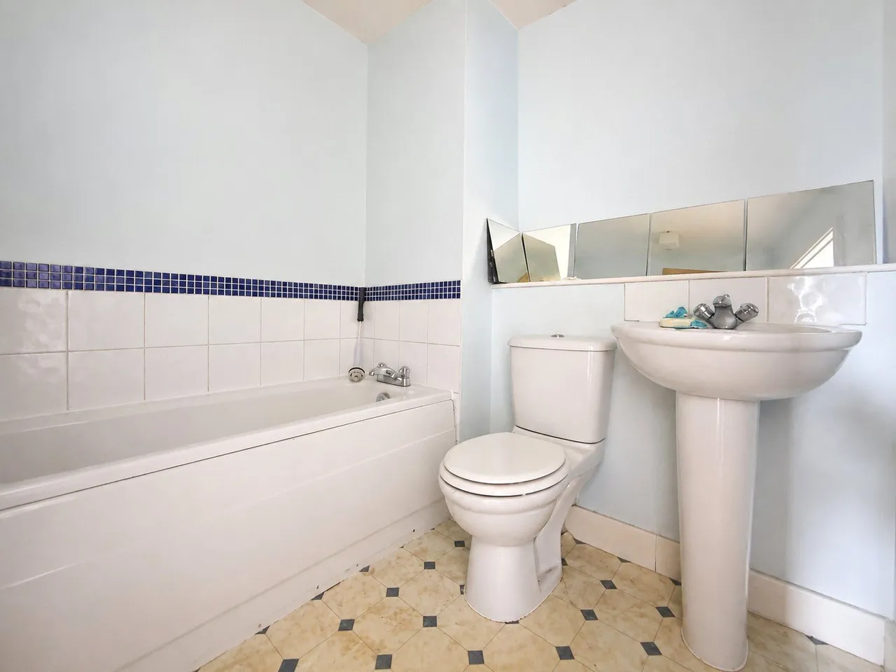 Fleming Road, Chafford Hundred, Grays, Essex, RM16, photo 5