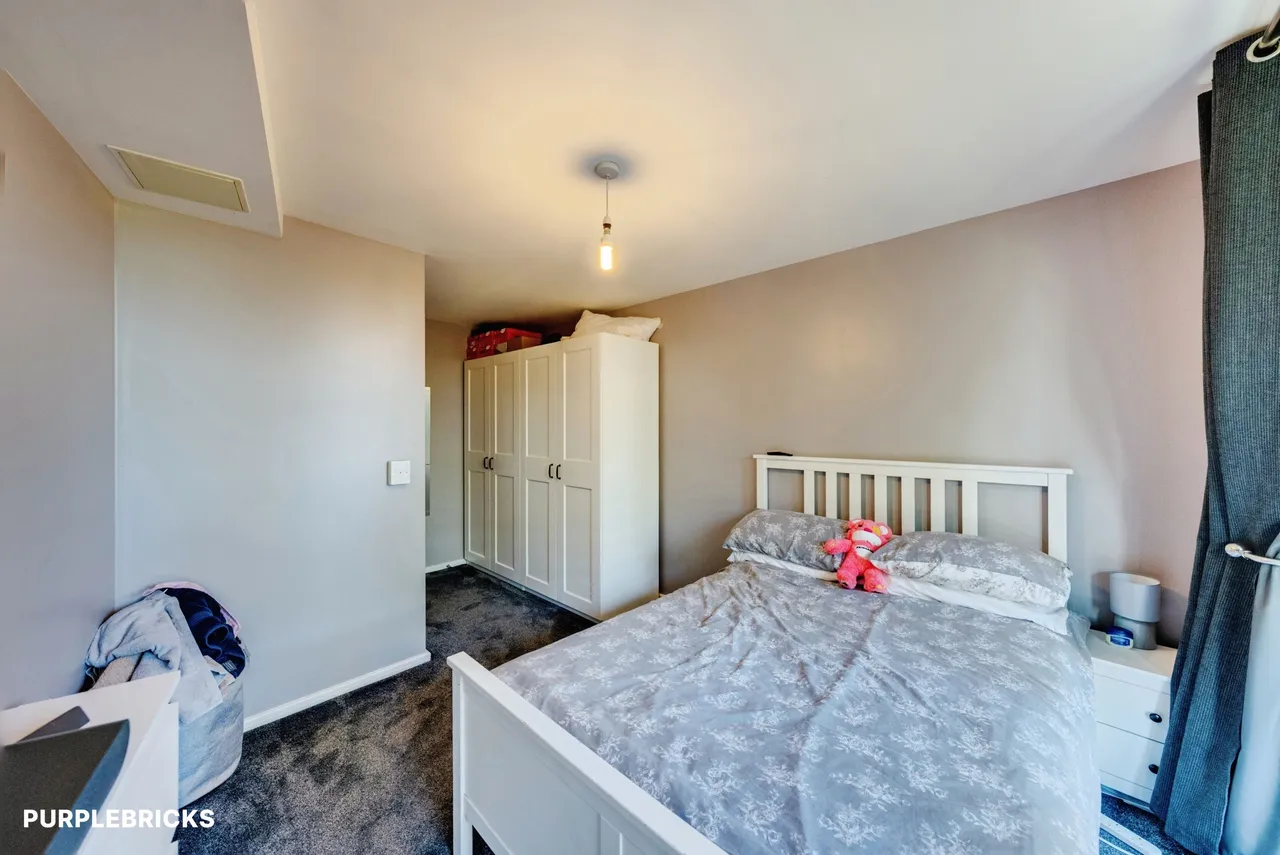 Fieldfare Lane, Greenhithe, DA9, photo 6