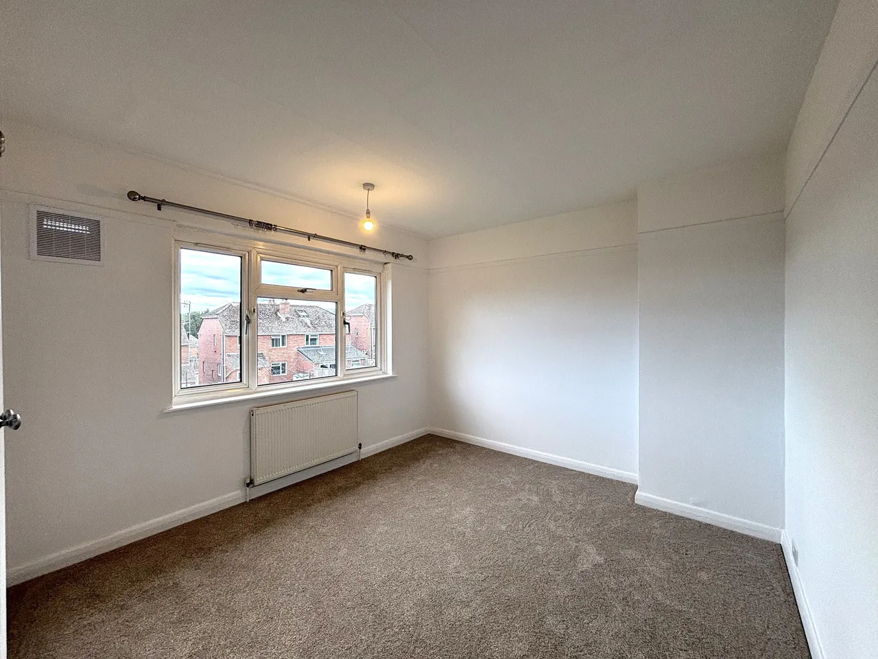 Butts Court, Heavitree, EX2, photo 8