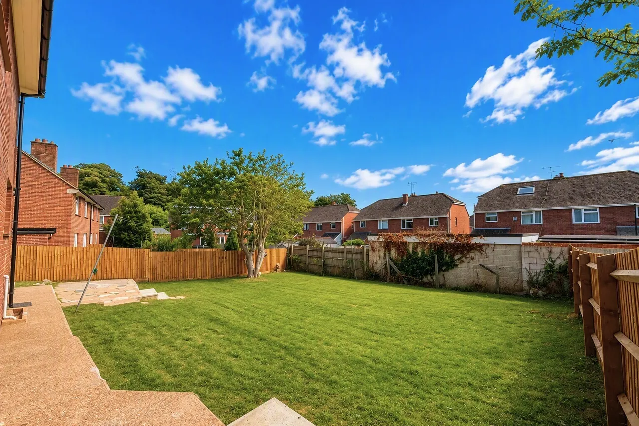 Butts Court, Heavitree, EX2, photo 17