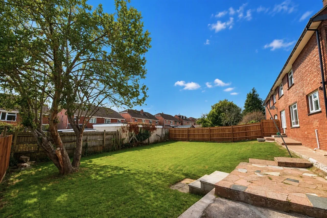 Butts Court, Heavitree, EX2, photo 16