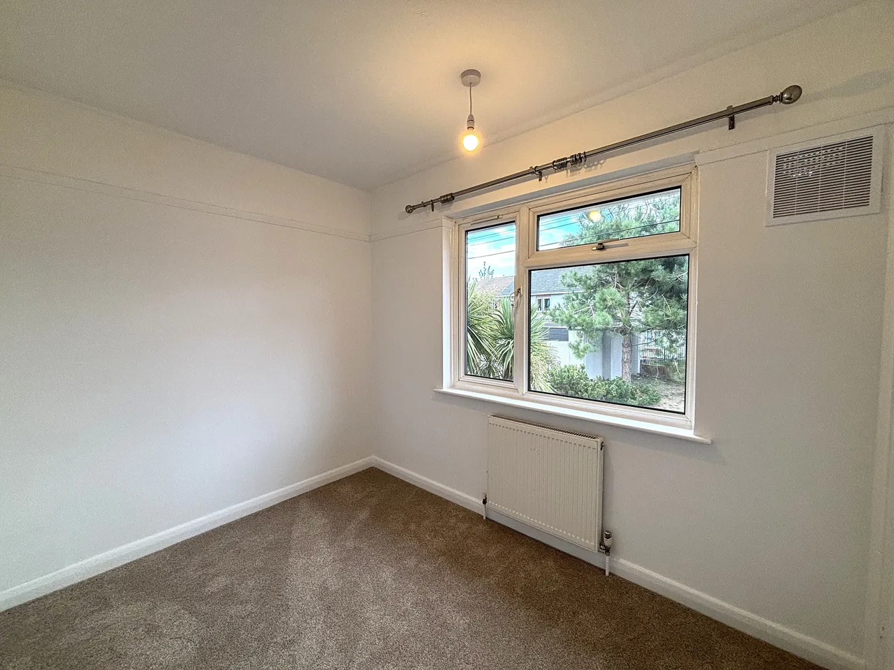 Butts Court, Heavitree, EX2, photo 13