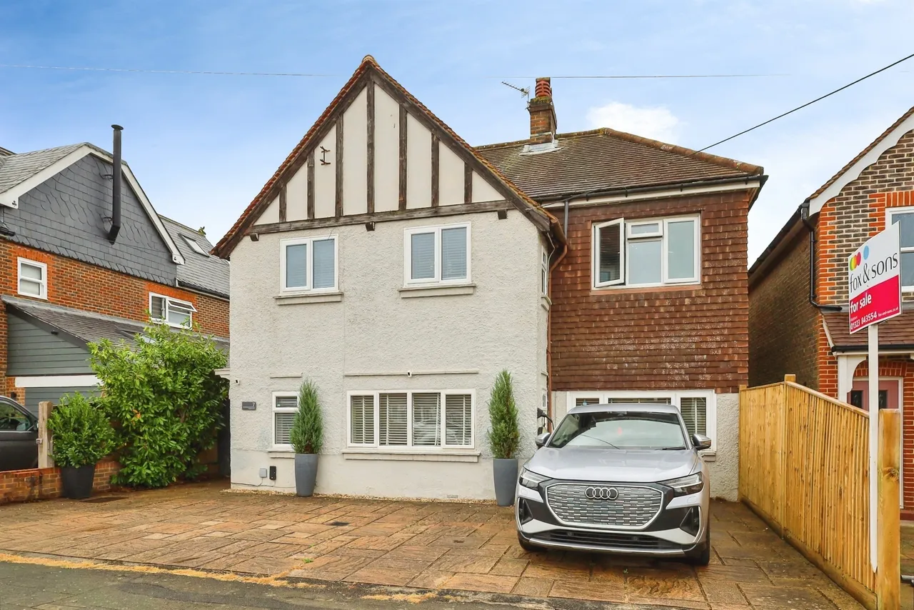 4 bed house for sale — Summerfields Avenue, Hailsham