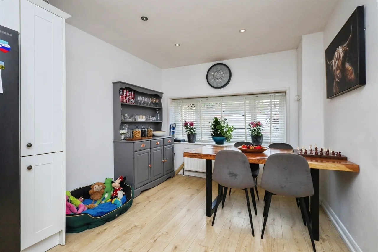 Summerfields Avenue, Hailsham, photo 8