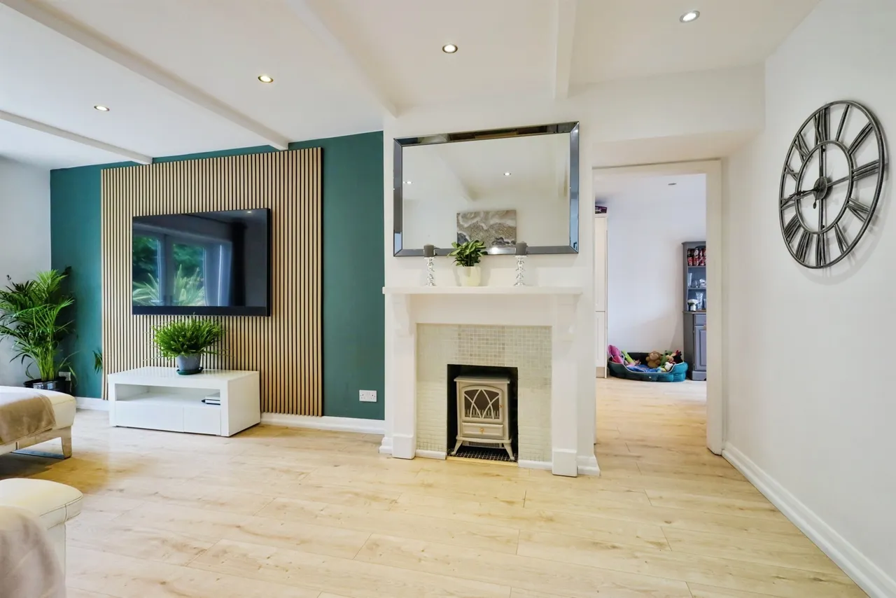 Summerfields Avenue, Hailsham, photo 3