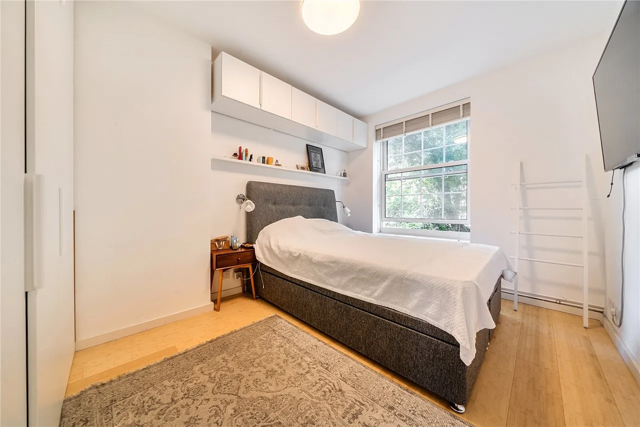 Falmouth Road, London, SE1, photo 2