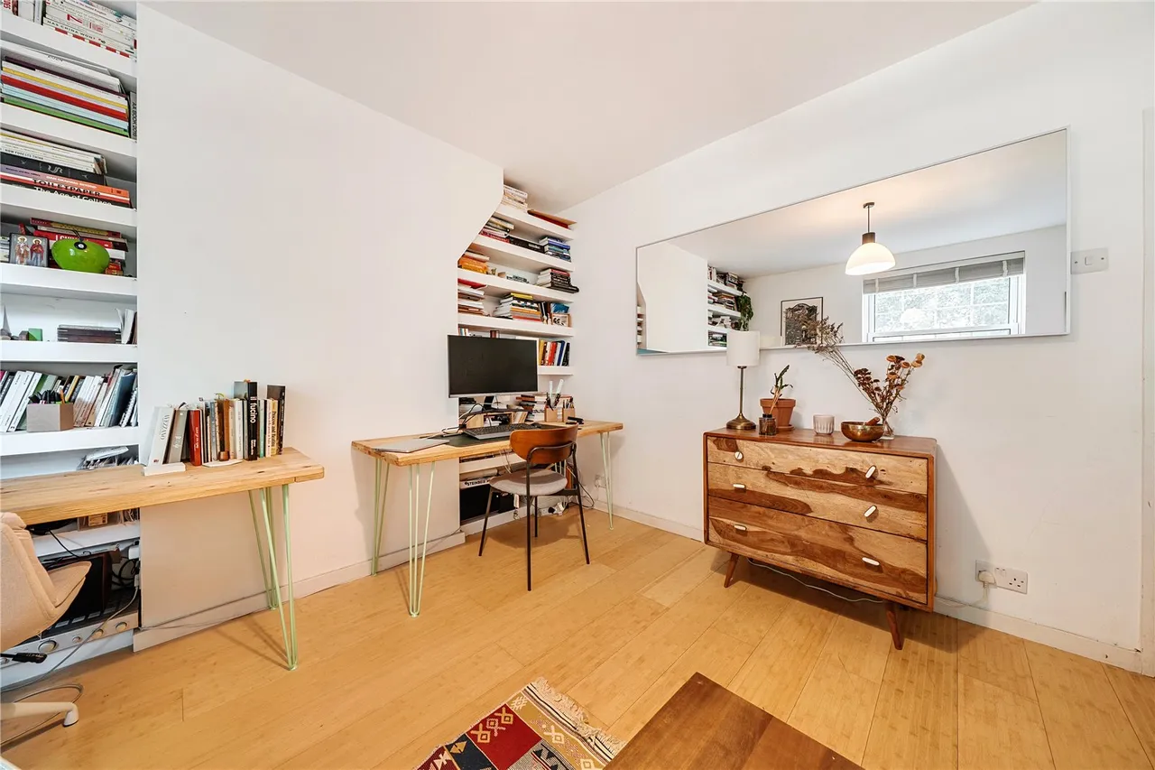 Falmouth Road, London, SE1, photo 12