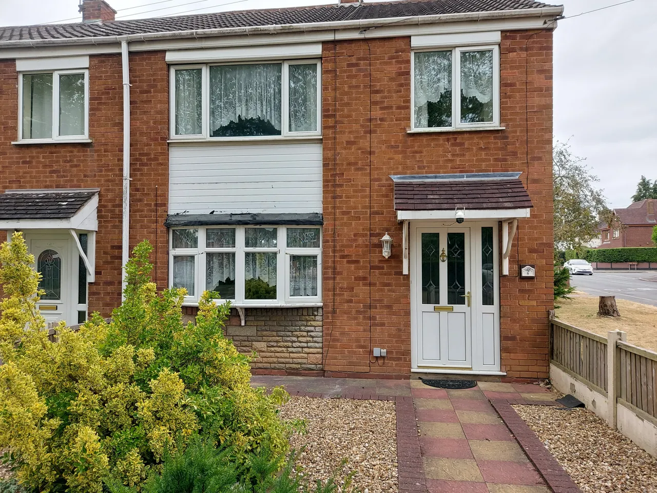 3 bed house to rent — Cross Street Walsall WS3 4BZ