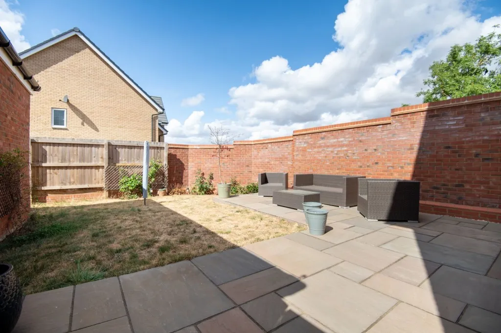 Cydonia Way, Wellingborough, NN8, photo 4