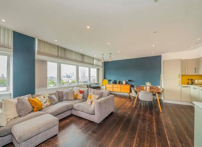 3 bed flat for sale — Newington Causeway, Elephant & Castle, SE1
