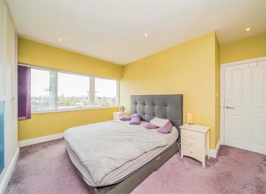 Newington Causeway, Elephant & Castle, SE1, photo 4
