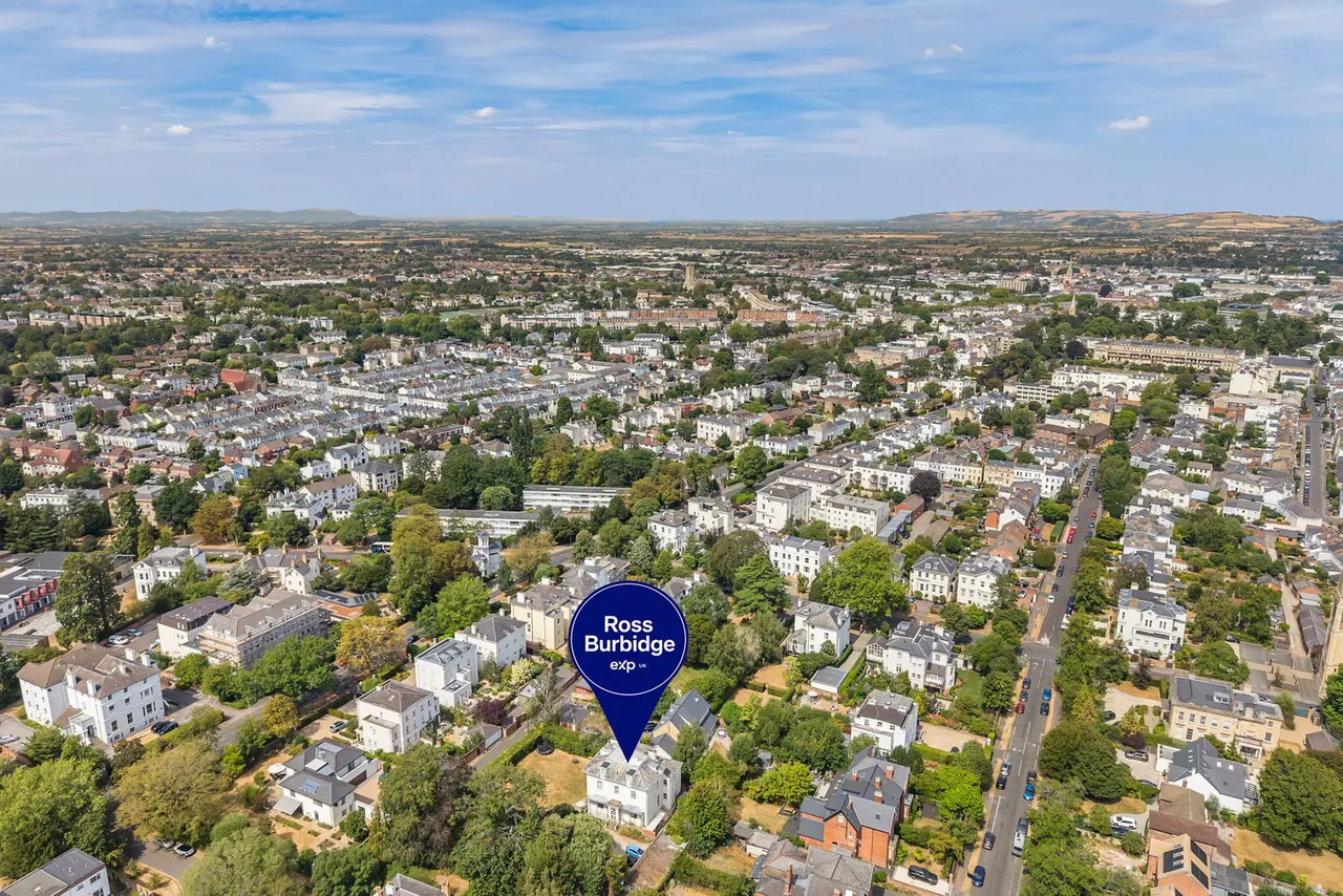 Tudor Lodge Drive, Cheltenham, GL50, photo 11